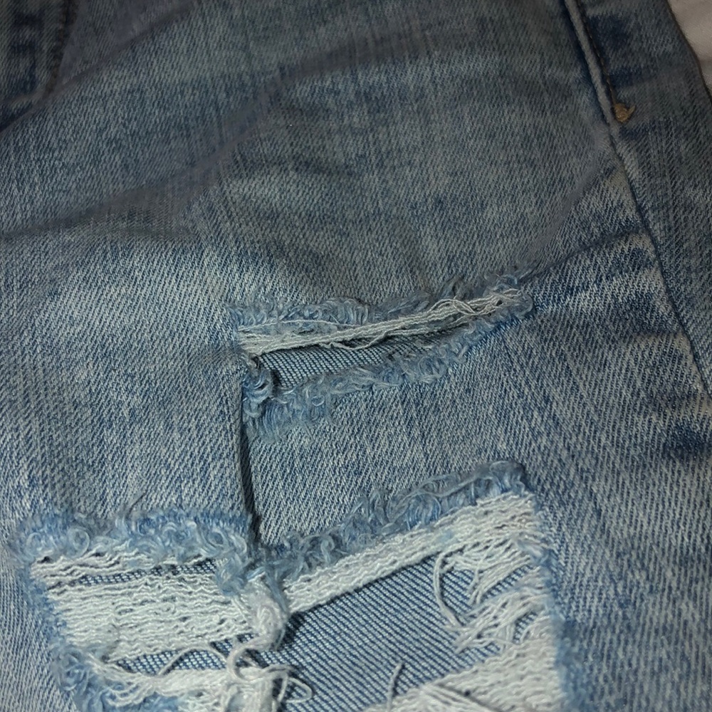 Clothes - Picture 4 of 4